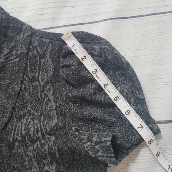 Calvin Klein Size 6 Short Sleeve Mini Sweater Dress Cowl Neckline Boho - Picture 5 of 10